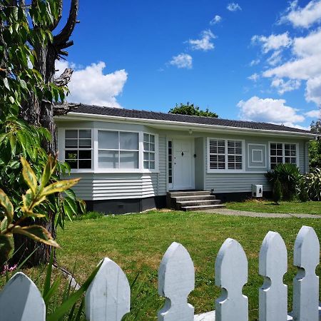 Cheerful 4 Bedroom Holiday Home Rotorua Exterior foto