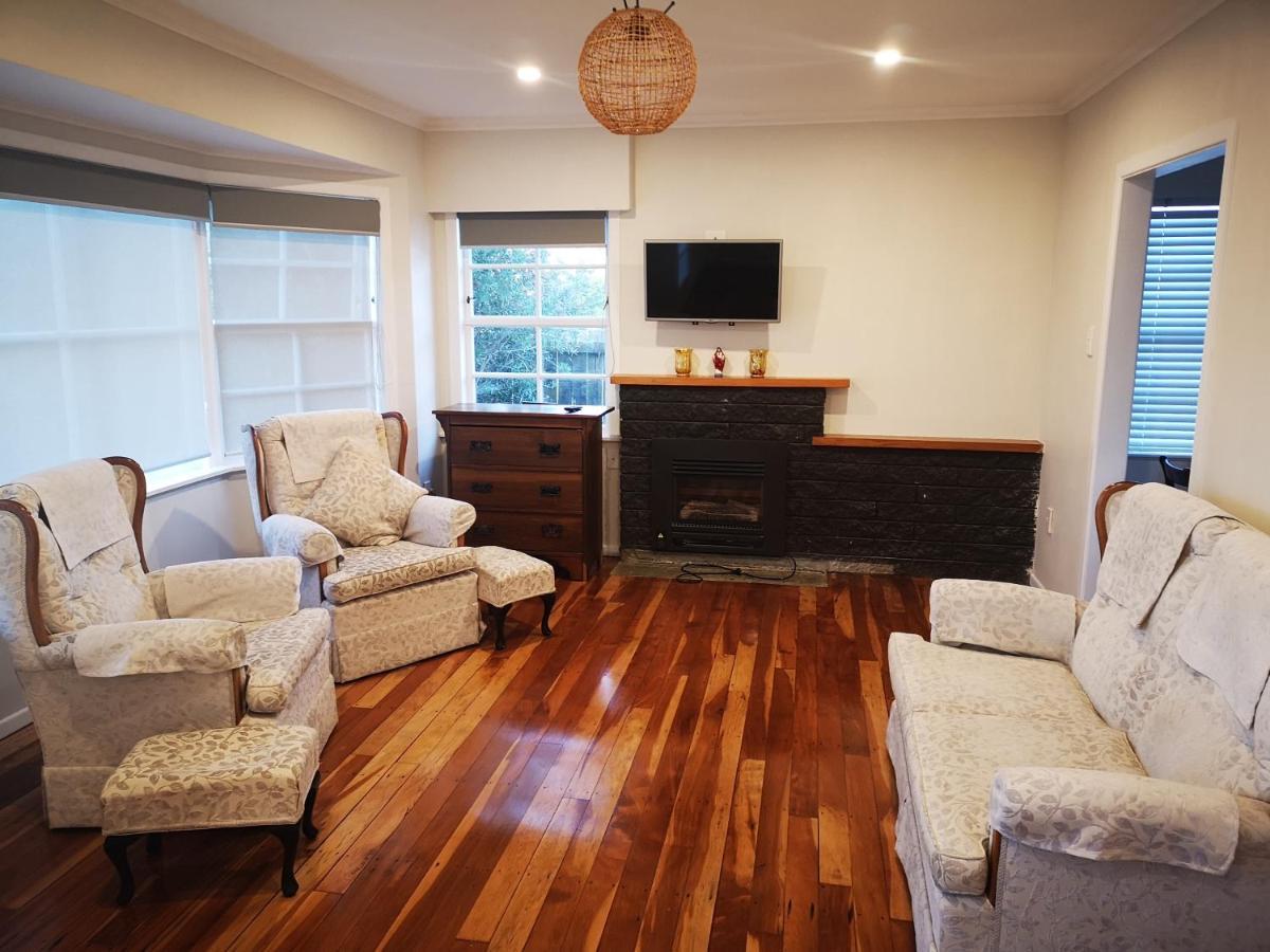 Cheerful 4 Bedroom Holiday Home Rotorua Exterior foto