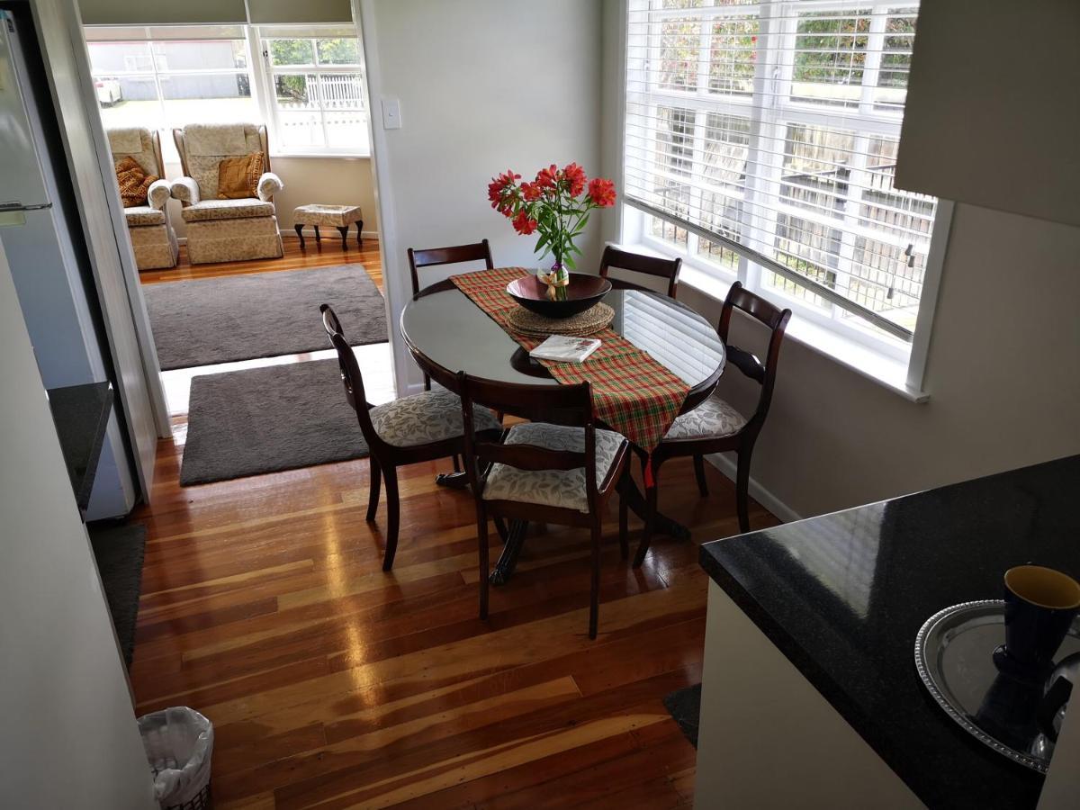 Cheerful 4 Bedroom Holiday Home Rotorua Exterior foto